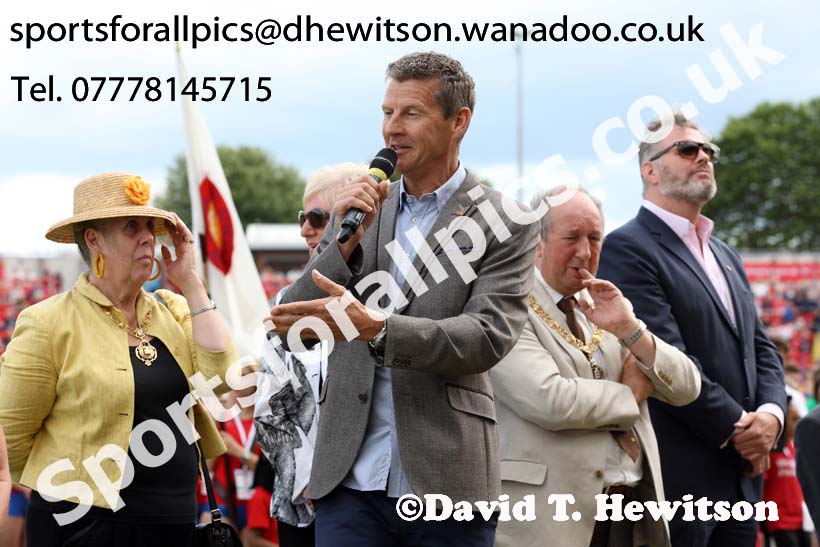 Opening ceremony, 2015 English Schools Track and Field Champs., Gateshead Stadium. Photo: David T. Hewitson/Sports for All Pics
